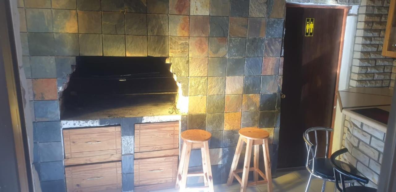 Aliwal Villa Guest Lodge Екстериор снимка