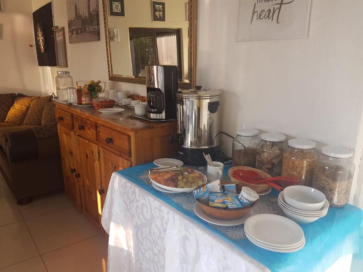 Aliwal Villa Guest Lodge Екстериор снимка