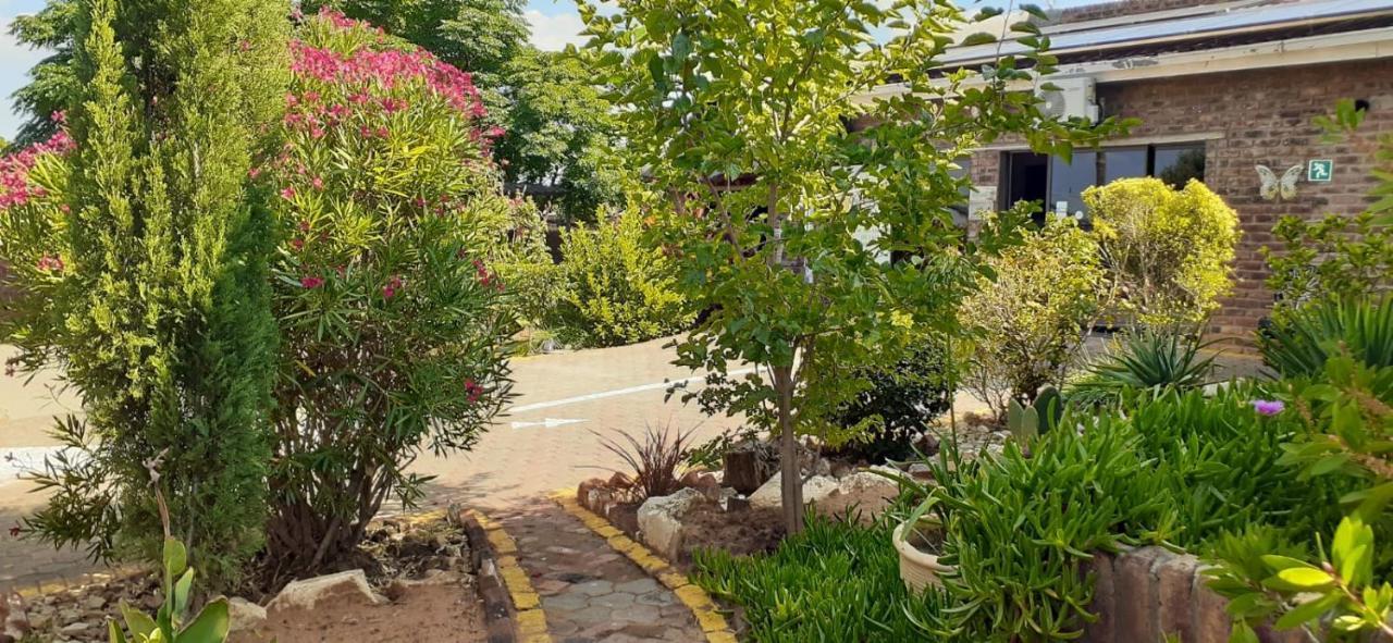Aliwal Villa Guest Lodge Екстериор снимка