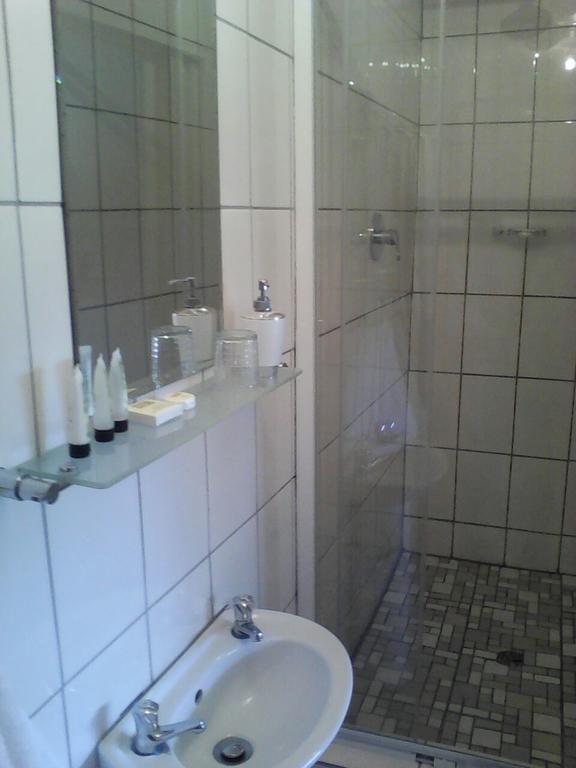 Aliwal Villa Guest Lodge Екстериор снимка