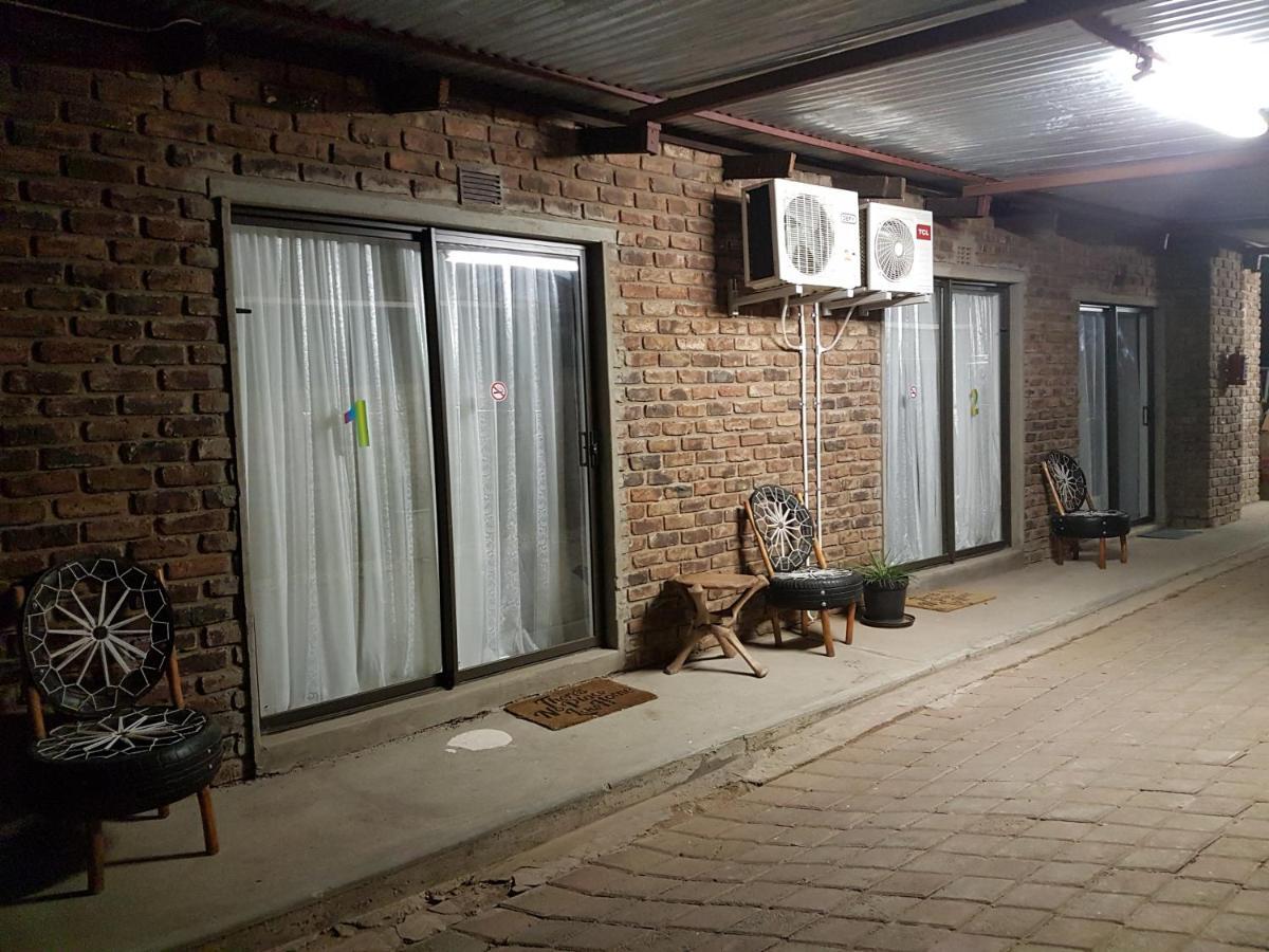 Aliwal Villa Guest Lodge Екстериор снимка